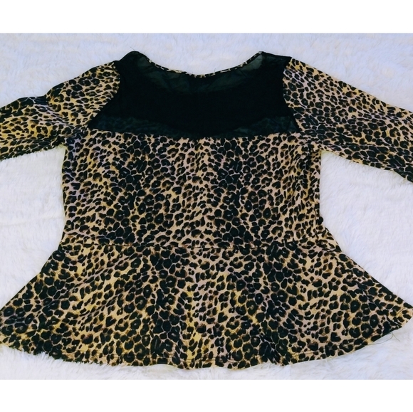 Annabelle Tops - Cheetah print blouse